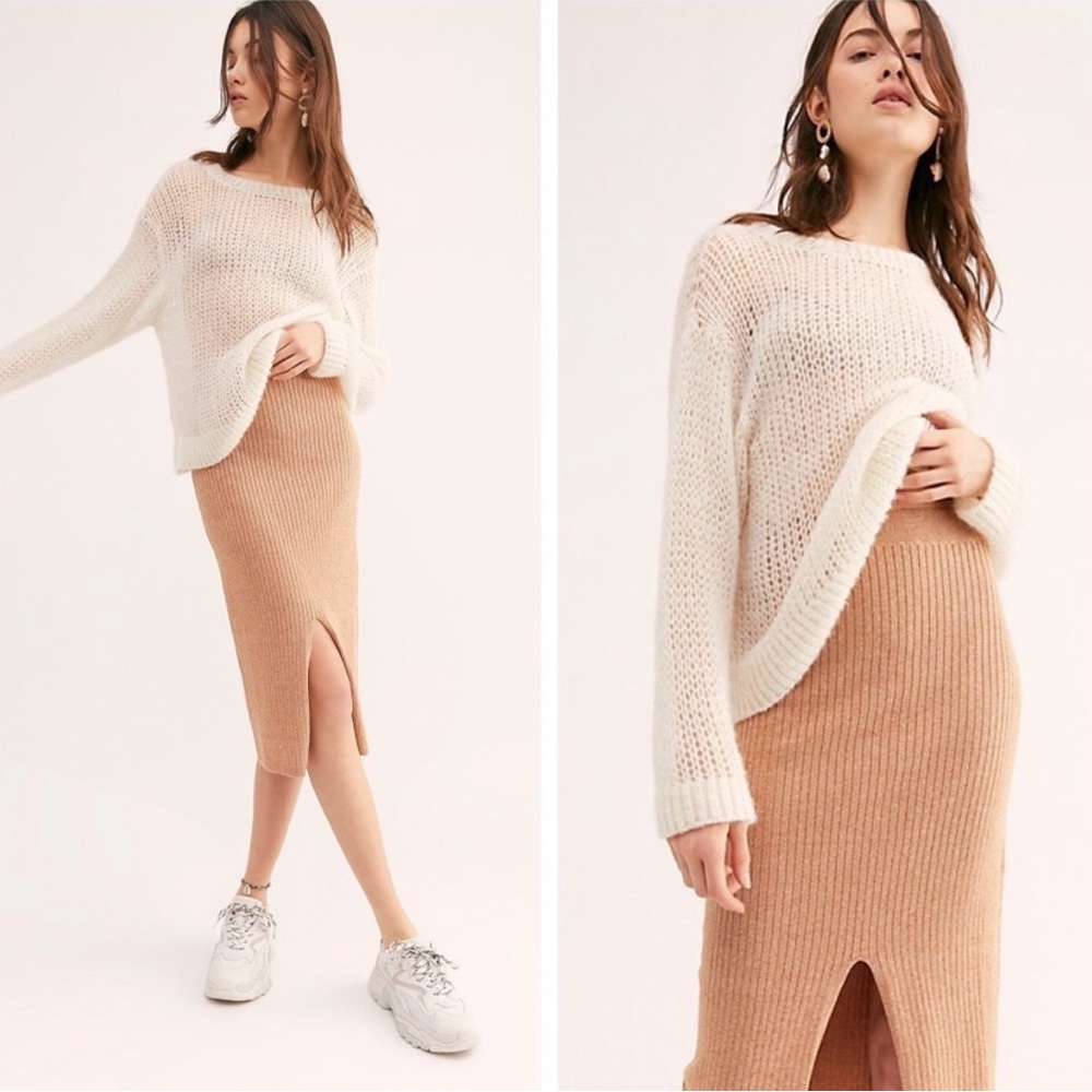 🎉HP🎉 Free People Skyline Knit Midi Skirt